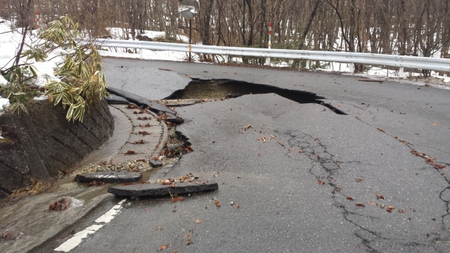 陥没した道路